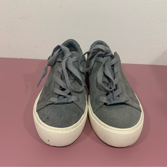 UGG Grey Suede Lace Up Platform Sneakers. Size 5 - Picture 2 of 10